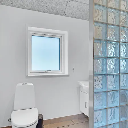 Tatil Evi Gorgeous Home In Tranekaer With Sauna