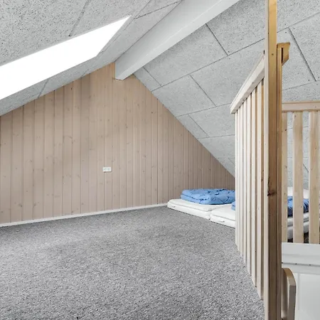 Dom wakacyjny 59 With Hot Tub Tranekær