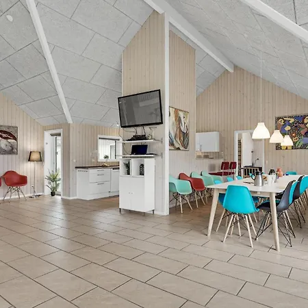 Tatil Evi Gorgeous Home In Tranekaer With Sauna