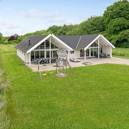 Gorgeous In Tranekaer With Sauna Holiday home *