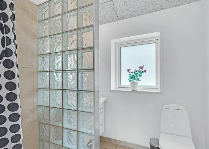 Dom wakacyjny 59 With Hot Tub Tranekær