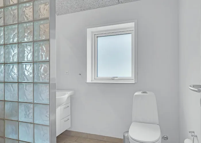 59 With Hot Tub Dom wakacyjny Tranekær