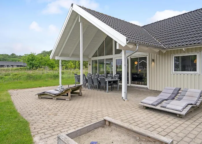 59 With Hot Tub Dom wakacyjny Tranekær