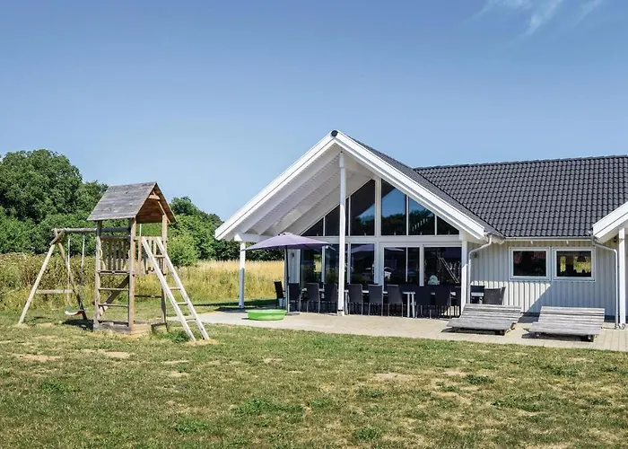 59 With Hot Tub Dom wakacyjny Tranekær